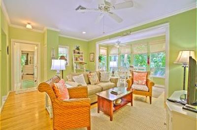 Castaway Cottage (Sanibel Shores, on Cardium Street)